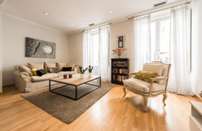 Prado Museum Apartment